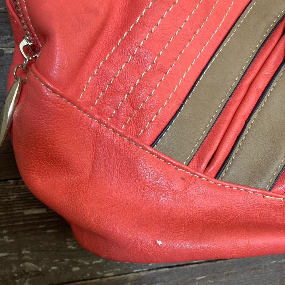 Coral & camel/tan, gold studded, purse. - Picture 14 of 14
